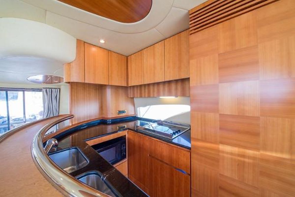 Azimut Yacht